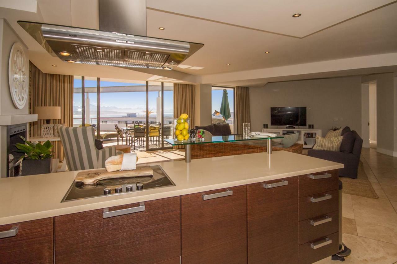 Apartment A Upper Deck Plettenberg Bay Bagian luar foto